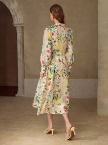 MOTF PREMIUM 花卉印花飘逸连衣裙，情人节装
