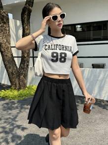 SHEIN 2pcs/Set Teen Girl Casual Minimalist Comfy Round Neck Short Sleeve Cropped T-Shirt And Pleated Mini Skirt - Grey - View 4