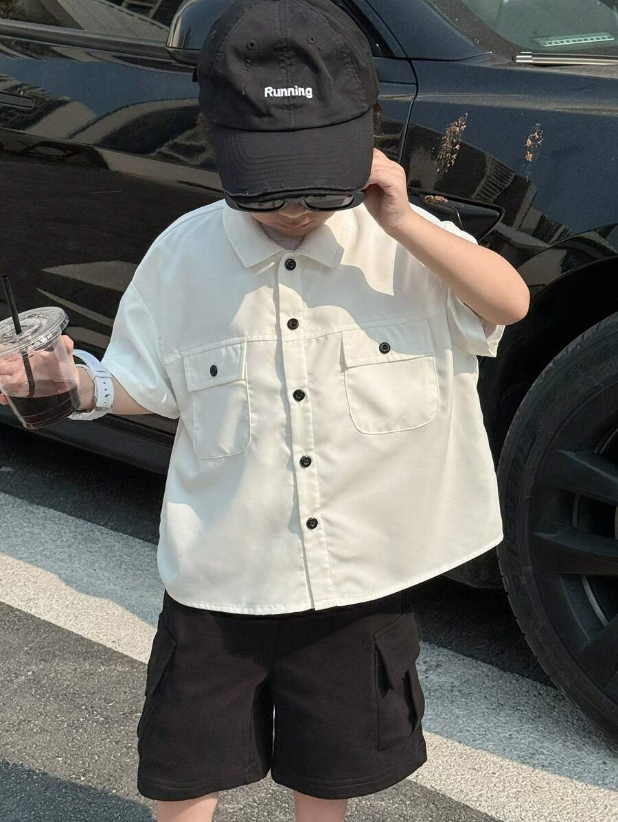 SHEIN 儿童/年轻男孩休闲街头时尚舒适贴片短袖宽松 Polo 领编织纯色衬衫，适合通勤、上学、日常休闲、旅行、运动、春夏季 - 白色 - 查看 1