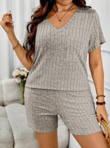 Flirla Set de 2 piezas de talla grande con camiseta de manga corta de bolsillo unicolor de cuello en V y shorts casuales para mujer - Camel - Ver 4