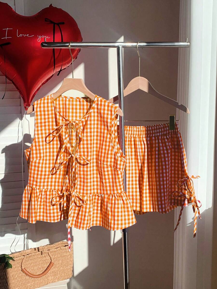 Comfortcana 2 件装夏季女式休闲日常格子荷叶边下摆系带上衣和短裤套装 - 亮橙色 - 查看 1