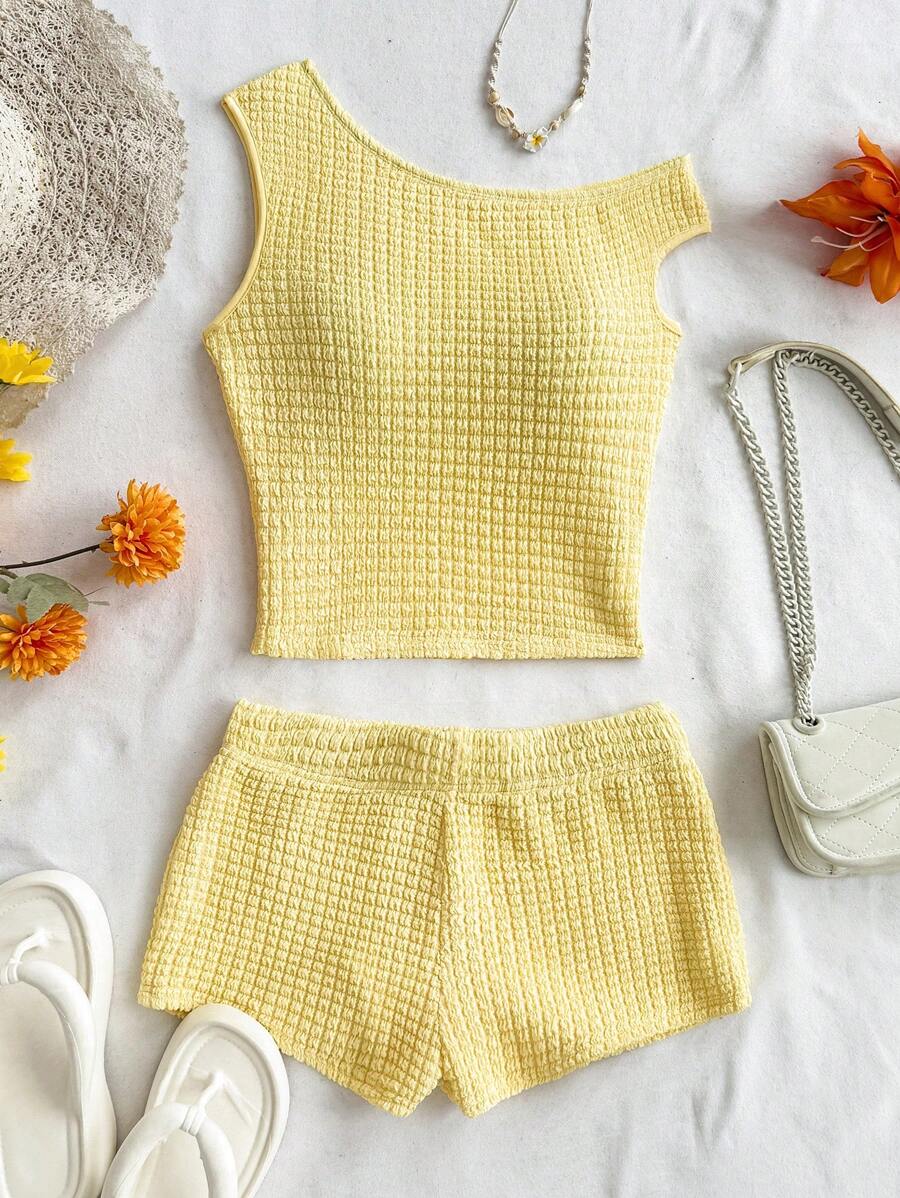 SHEIN x Eduarda Gutierrez Soleia 2 件套女士节日夏季黄色泡泡袖针织短款露背上衣和超低腰紧身短裤，适合派对、音乐节、情人节、约会、海滩、游轮、狂欢节、复活节 - 黃色 - 查看 1
