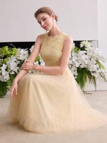 MOTF Soiréza 贴花对比网眼鸡尾酒会礼服