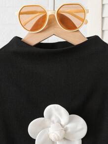 SHEIN Tween Girls' Elegant Mock Neck 3D Flower Round Neck Comfortable High Stretch Rib Knit Short Sleeve T-Shirt, Black
