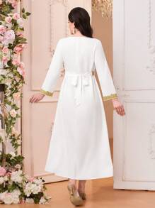 SHEIN 孕妇优雅撞色蕾丝边连衣裙 - 白色 - 查看 2