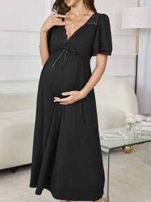 Moonlight & Mama Maternity Deep V-Neck Lace Patchwork Waist Flare Hem Long Nightgown'