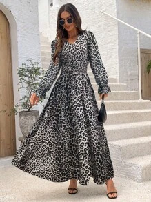 SHEIN Clasi Full Print Heart Pattern Bell Sleeve Dress Maxi Women Outfit - Multicolor - View 1