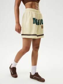 Hanevo Women's Letter Print Drawstring Waist Loose Casual Shorts Sportwear For Daily Wear