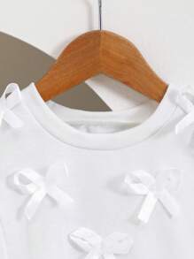 1 Set Baby Girls Cute Casual Style White Vest Top With Bowknot Decor, Patchwork Denim Shorts With Lace Trim, Fashionable For Spring, Summer, Autumn - White - View 4