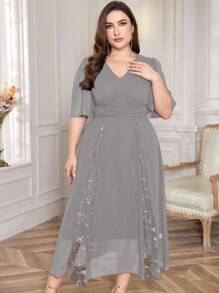 Modelyn Elegantes Kleid in Große Größen mit floraler Stickerei und Mesh-Einsätzen - Grau - Übersicht 5