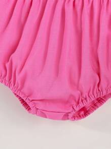 SHEIN Conjunto de 2 piezas de vestido sin mangas con volantes y pantalones cortos para bebé niña