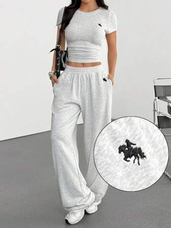 Muchica Set de 2 piezas para mujer - Top de manga corta con detalle bordado gris y pantalones - Conjunto de ropa de estar en casa