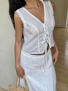 Sunnyshic 女士夏季假日休闲蕾丝拼布系带蝴蝶结 V 领无袖衬衫 - 白色 - 查看 3