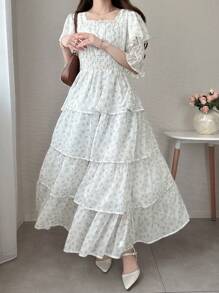 FRIFUL Women's Spring/Summer New French Begonia Ditsy Floral Ruched Waist Layered Patchwork Square Neck Flare Sleeve Mid-Length Dress Women Casual Dress Women Dresses Birthday Women S White Dress Work Summer Dresses Women Short Dresses Summer - Beige - View 6