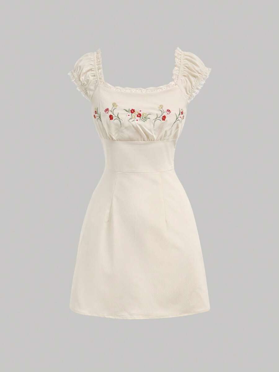 SHEIN MOD 米色刺绣贝壳短裙