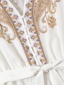 EMERY ROSE Court Retro  Plus Size Women Placement Print Elegant V-Neck Lantern Sleeve A-Line Midi Dress - White - View 6