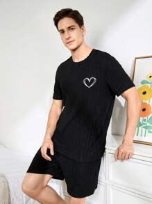 FamilyFrolics 黑色基本款休闲 T 恤和短裤套装，心形刺绣，罗纹纹理，男士舒适家居服 - 黑色 - 查看 7