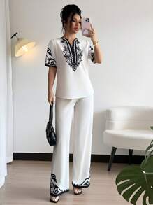 Rafferiza 时尚印花V领上衣和印花裤套装