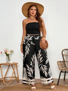 SHEIN Clasi 2pcs Plus Size Women Holiday Solid Color Tube Top And Tropical Plant Print Pants Set - Black - View 4