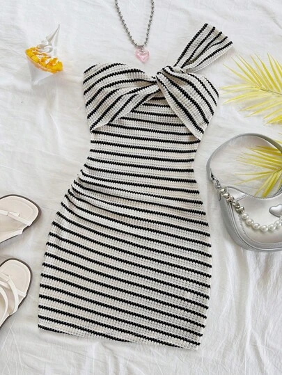 Soleia WYWH 女士度假针织条纹迷你前部设计单肩紧身连衣裙，适合复活节、假日、休闲、波西米亚、西部、音乐节、乡村、早午餐、海滩、机场、宽松、露肩、太阳裙、毕业、女性度假装、细肩带连衣裙、婚礼、单肩、黑白纹理条纹
