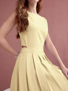 MOTF PREMIUM PLEATED FLOWY DRESS