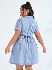 SHEIN ICON Plus Size Women Denim Dress With Single Button, Pockets And Short Sleeves, Casual - Light Wash - View 2