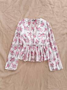 Soleia 女式 V 领喇叭袖荷叶边下摆花卉度假衬衫，适合音乐节、波西米亚风、假期、约会和下午茶