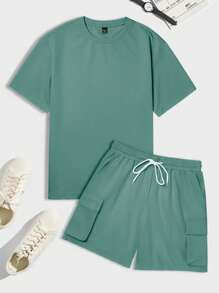 Manfinity Homme 2pcs/Set Men Solid Color Crew Neck Short Sleeve Casual T-Shirt And Drawstring Waist Cargo Pocket Shorts Suit - Green - View 2