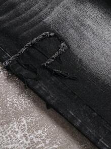 Manfinity EMRG 男士黑色休闲宽松牛仔短裤，带口袋和磨边，百搭牛仔短裤