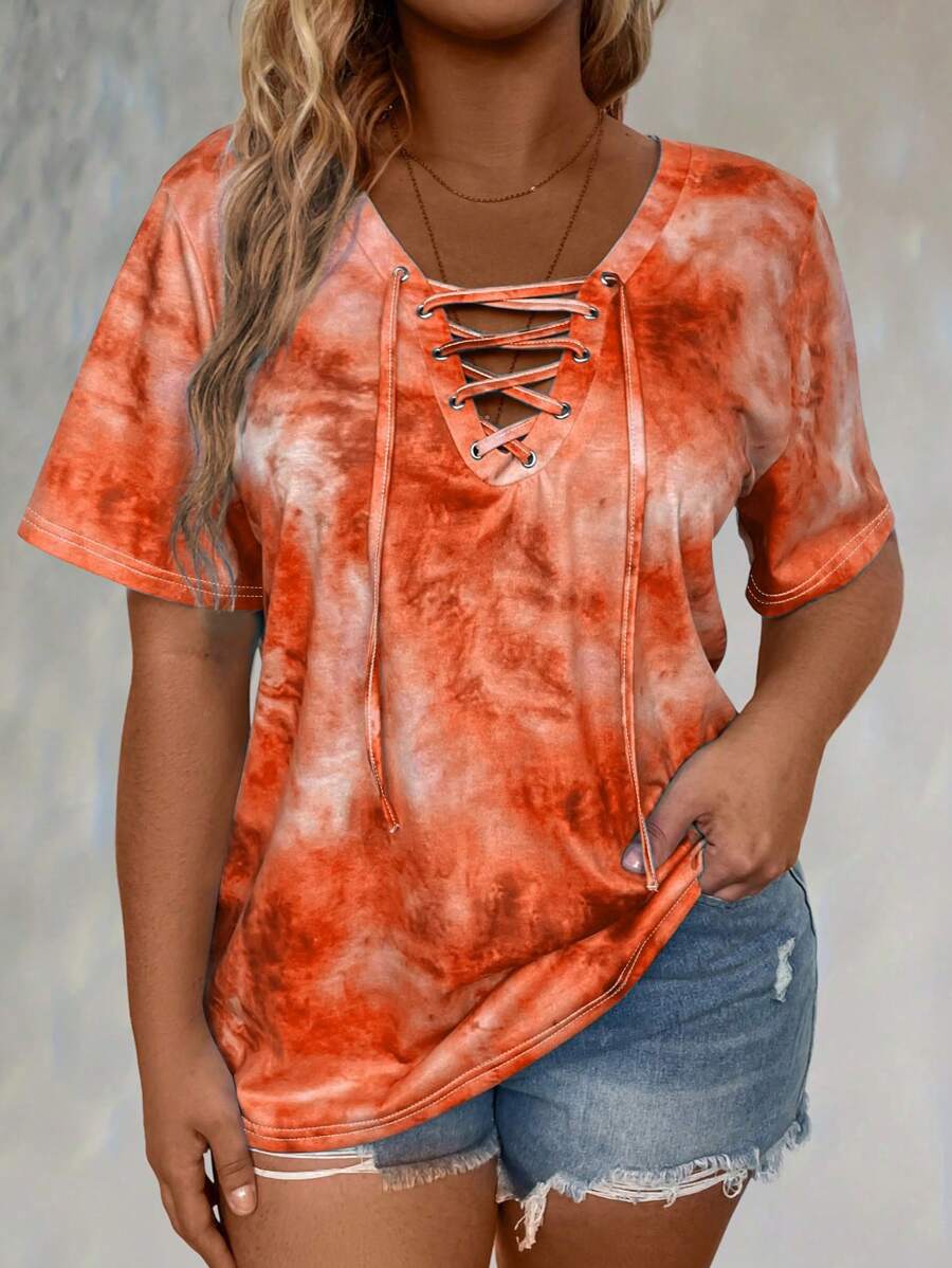 SHEIN LUNE Plus 扎染前系带 T 恤 图案 T 恤 女式上衣 - 彩色 - 查看 1