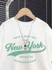 SHEIN 2pcs/Set Teenage Boys Casual Simple Short Sleeve Crew Neck T-Shirt And Shorts Set, Suitable For Summer