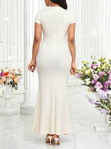 SHEIN Lady Butter Yellow Women's Elegant Solid Color Mermaid Dress Birthday&Event Dresses /Office Dresses /Church Dresses/Wedding Dresses /Holiday Dresses /White Dresses Wedding Guest Dress Women Church Outfits Women/Church Clothes Women Festival/Festival Outfits