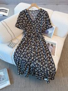 Franclia 新款春夏 V 领短袖系腰粉色碎花中长连衣裙，百搭