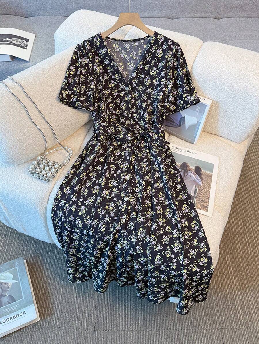 Franclia 新款春夏 V 领短袖系腰粉色碎花中长连衣裙，百搭