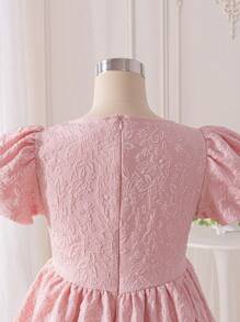 SHEIN Glamorique Kids Vestido de verano elegante con mangas abullonadas y ajuste ceñido en estilo jacquard para niñas preadolescentes, sofisticado y elegante, adecuado para el uso diario, fiestas y todo tipo de ocasiones, que muestra la nobleza y elegancia de un vestido de dama joven para bodas, invitada de boda, vestido bonito para niñas, vestido de rosa para niñas, vestido de princesa para niñas, vestidos para niñas jóvenes