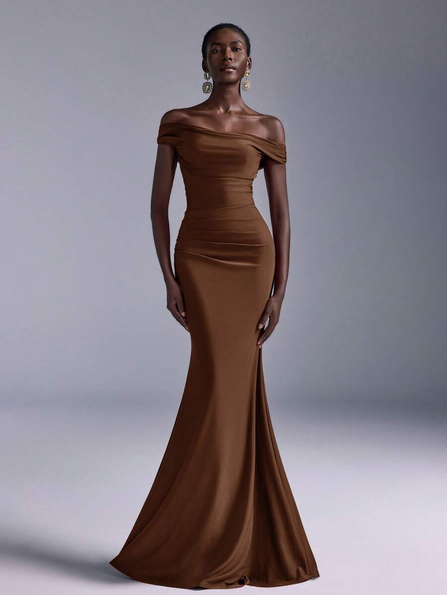 Elitara Elegant Off-Shoulder Ruched Mermaid Hem Dress, Suitable For Weddings, Events, Parties, Honeymoons, Bridesmaids (Adult)