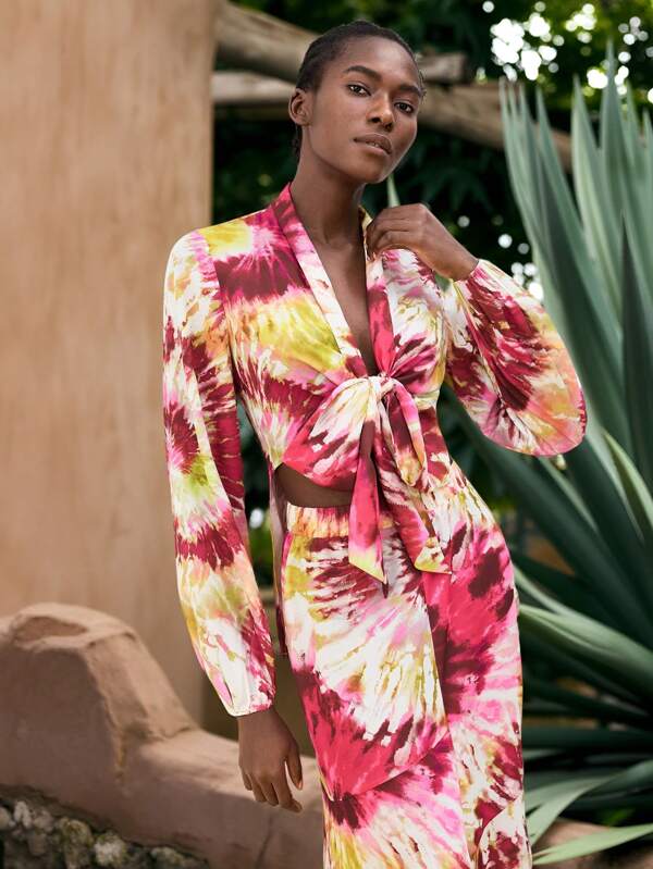Maija Women's Red Tie-Dye Tropical Print Blouse, Elegant Sexy Simplistic Front Tied Long Sleeve Bohemian Style Summer Top