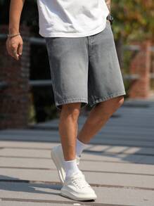 Manfinity Homme Men's Light Wash Denim Shorts: Zipper Detail Casual Short Jeans - Light Wash - View 6