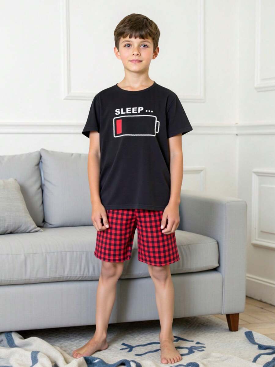 Set de 2 piezas Pantalones cortos a cuadros rojos y negros y conjunto de camiseta de manga corta negra casual para niño preadolescente - Multicolor - Ver 1