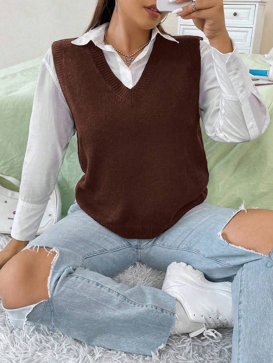 SHEIN MOOSTA Plus Size Solid V-Neck Casual Versatile Pullover Sweater Vest - Coffee Brown - View 1