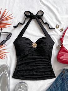 Soleia Urlaubs-Träger-Binde V-Ausschnitt Floral Metallschnalle Weiß Strick strukturiertes figurbetontes Trägertop, geeignet für Urlaub, Musikfestival, Boho, Feiertage, Dates, Nachmittagstee - Schwarz - Übersicht 3