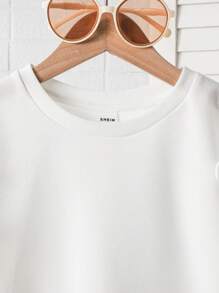 SHEIN Tween Girls' Casual Elegant Vacation Handcrafted 3D Floral Decor Crew Neck Fitted Short Sleeve Knit Top - White - View 4