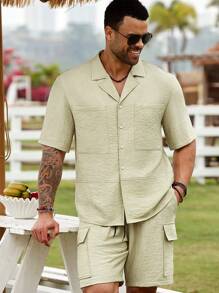 Manfinity RSRT Plus Size Men Summer Casual Solid Color Short Sleeve Shirt & Shorts Set