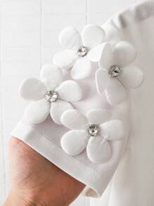 SHEIN Tween Girls' Casual Elegant Vacation Handcrafted 3D Floral Decor Crew Neck Fitted Short Sleeve Knit Top - White - View 3