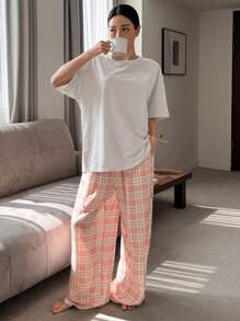 DAZY 宽松格子印花直筒睡衣套装，女士舒适家居服 - 灰色 - 查看 7