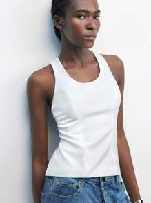 Maija 女式白色交叉后背设计休闲无袖背心，可调节交叉肩带，柔软舒适，春季时尚，适合音乐会、度假、优雅女士穿着 - 白色 - 查看 4