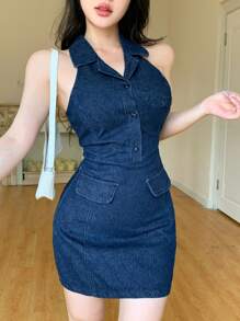 DAZY Sexy figurbetonte lässige Damen Sommerkleid aus Denim mit V-Ausschnitt, rückenfreiem Design, Taschenverzierung und geraffter Taille