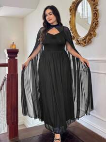 SHEIN Privé Abito avvolgente casual ed elegante per donne taglia forte, abito in chiffon con spallina, morbido, con arricciature e ampio, adatto per vacanze, feste e appuntamenti, idoneo per primavera/estate