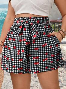 SHEIN VCAY 大码格纹红色水果和樱桃印花荷叶边腰带短裤，带口袋，宽松休闲浪漫可爱短裤，适合情人节、夏季、海滩