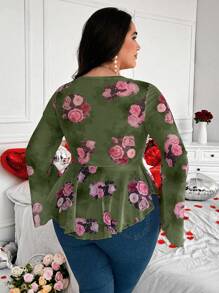 Calvaya 大码女式情人节花朵印花系带长袖修身休闲 T 恤